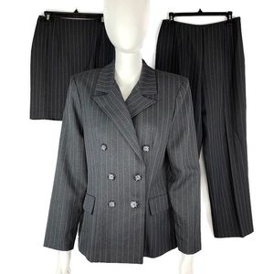 Suits Us Women’s Business/ Formal Attire 3 Piece